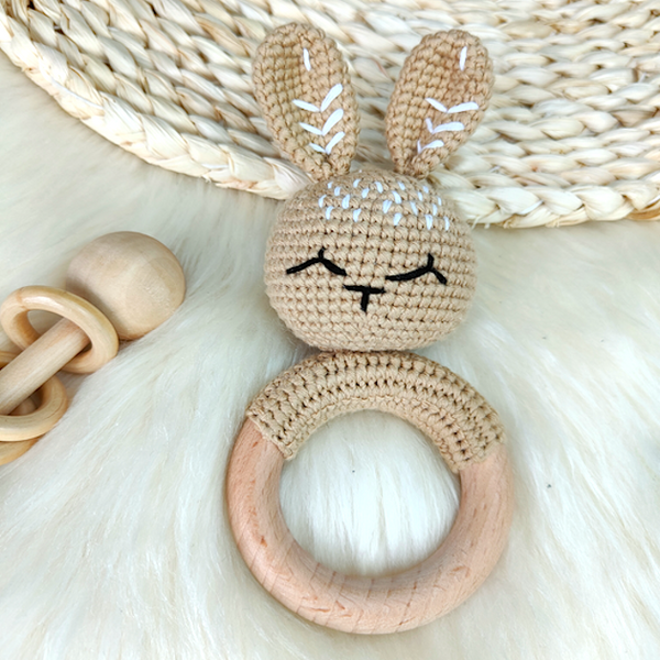 Hochet crochet lapin